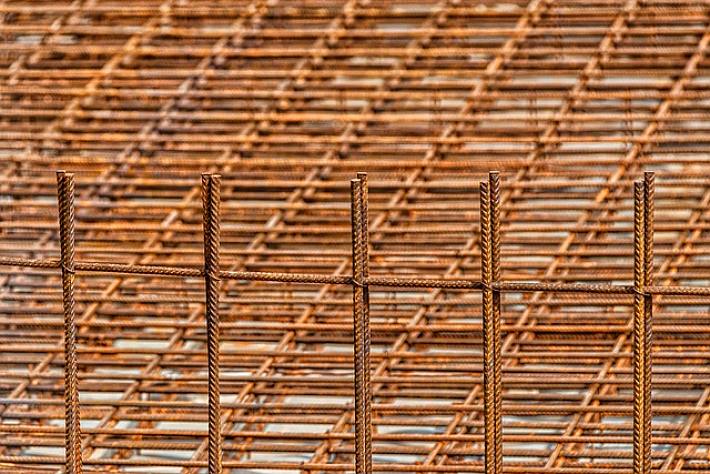 Ocieplanie, podlewanie, zbrojenie. 8 pytań o fundamenty w 2026 r.