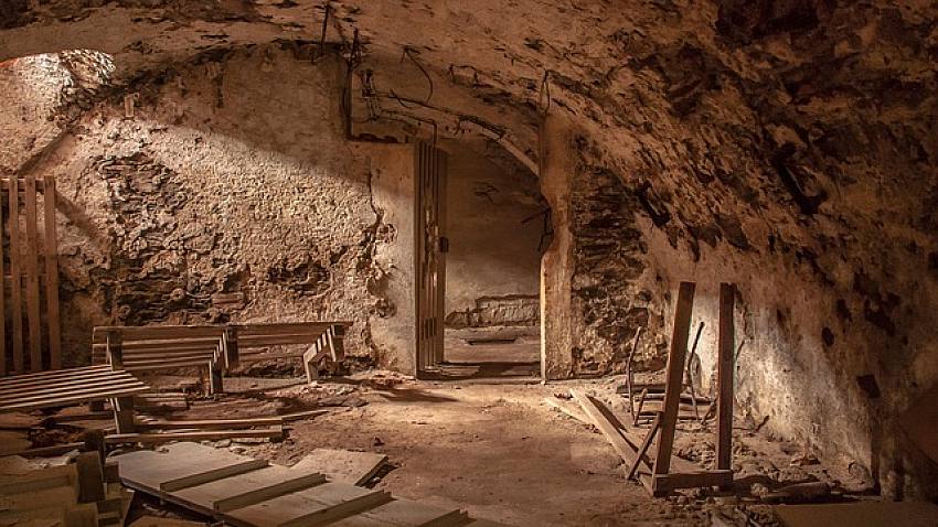 Czy piwnica to powierzchnia użytkowa? Kondygnacja? Czy piwnicę można przerobić na mieszkanie?